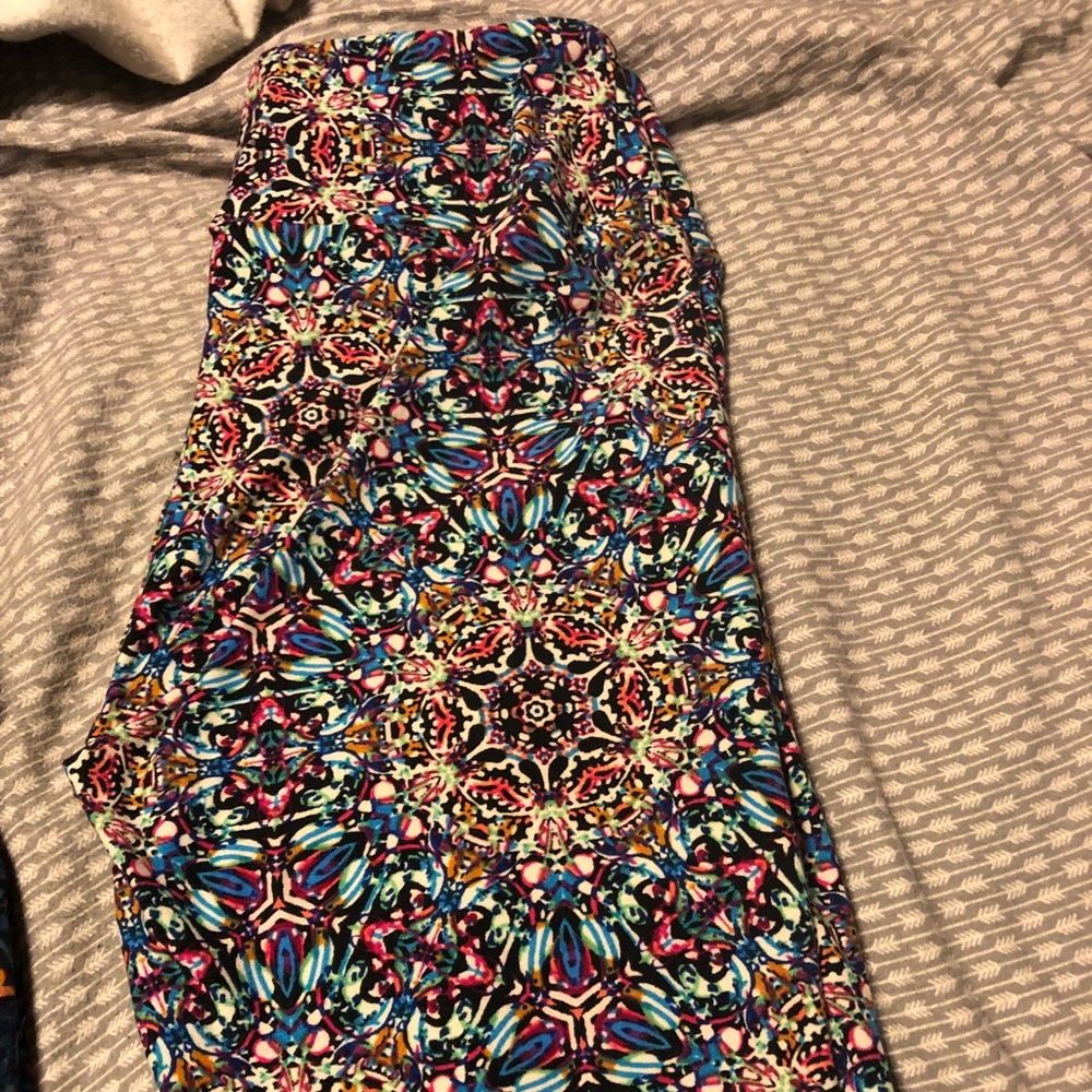 LulaRoe OS Leggings